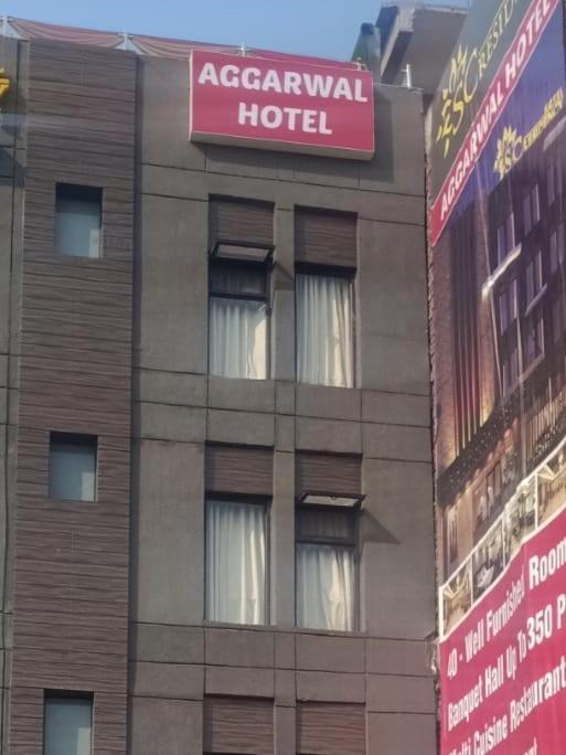 Aggarwal Hotel Zirakpur Exteriör bild